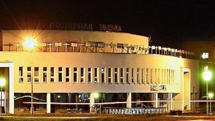 Новая сцена оленегорской “Полярной звезды” и комфортный стадион в Мурмашах